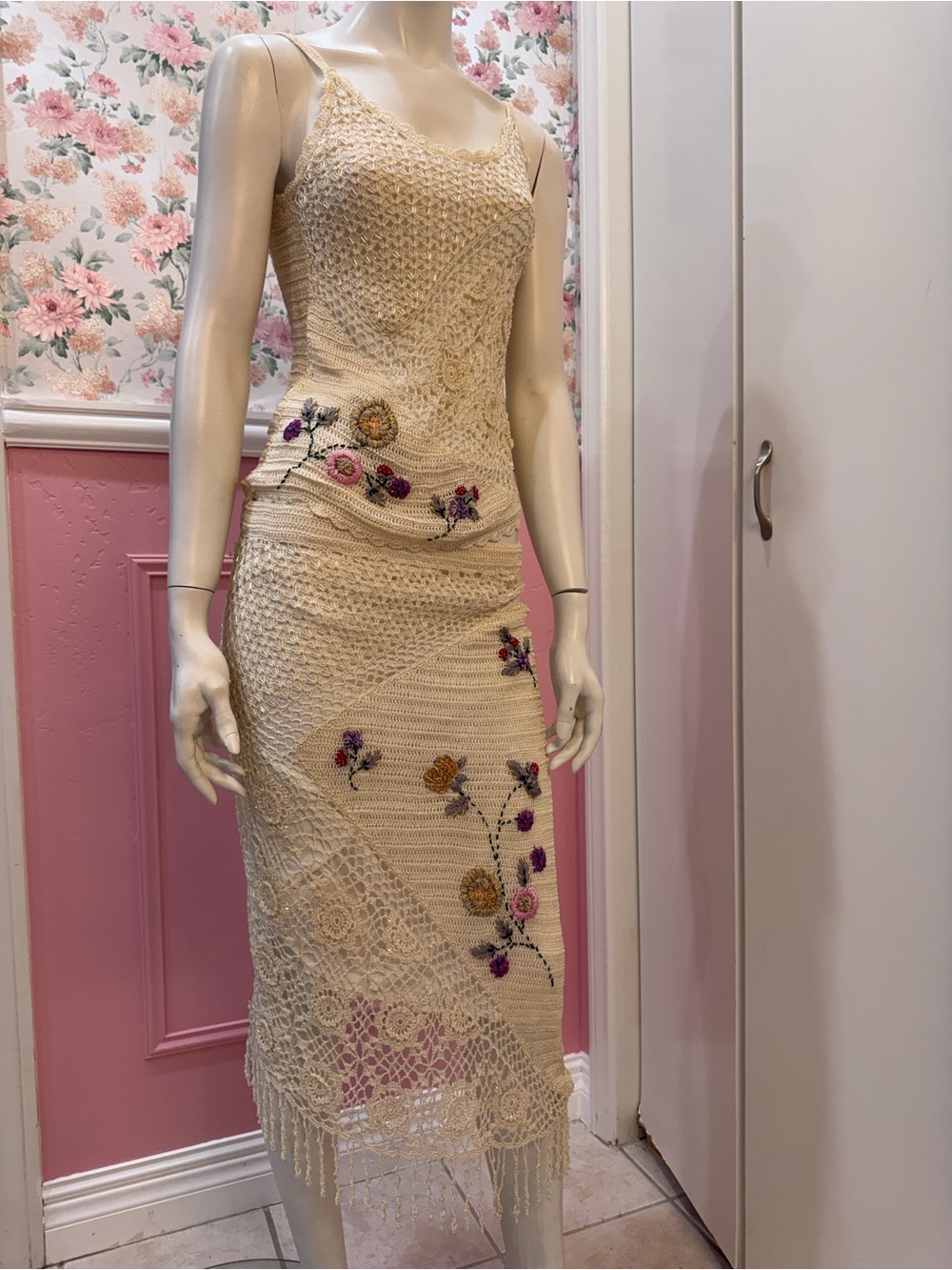 American Vintage Cream Crochet set skirt and top with Floral Embroidery